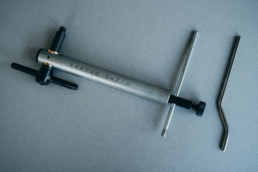 Інструмент для вирівнювання кріплення заднього перемикача Unior Tools Hanger genie - Hanger alignment tool