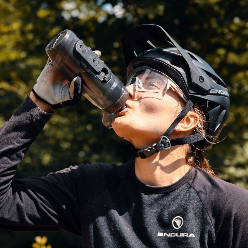 Фляга FIDLOCK TWIST bottle 590 + bike base [smoke]