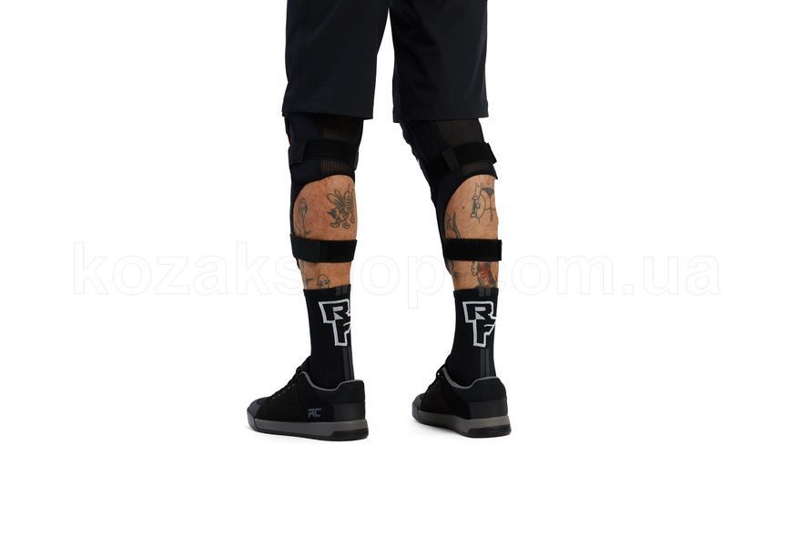 Защита колена RaceFace Ambush Leg-Stealth-L