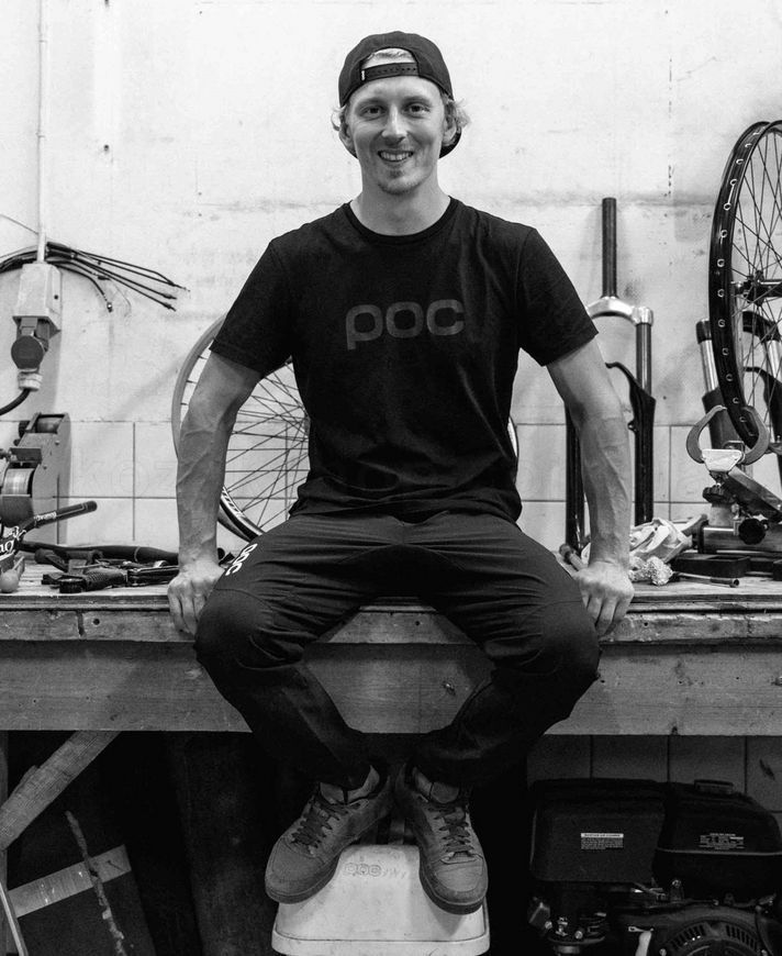Футболка POC Tee (Uranium Black, M)
