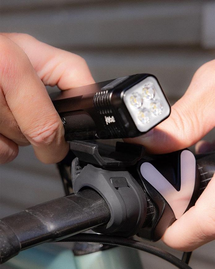 Велофара Knog Blinder 1000 Lumen Battery; 21700 LiPo
