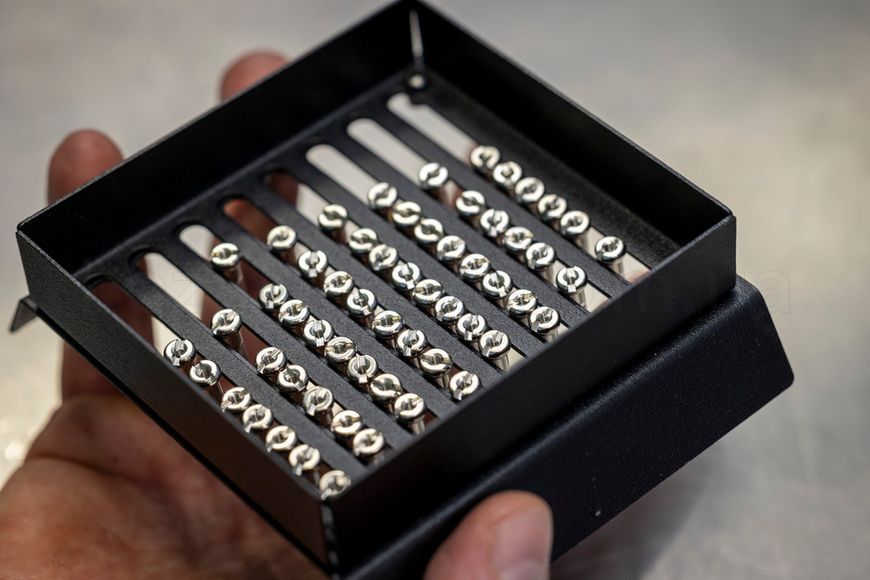 Підставка для зберігання ніпелів Unior Tools Spoke nipple shuffler