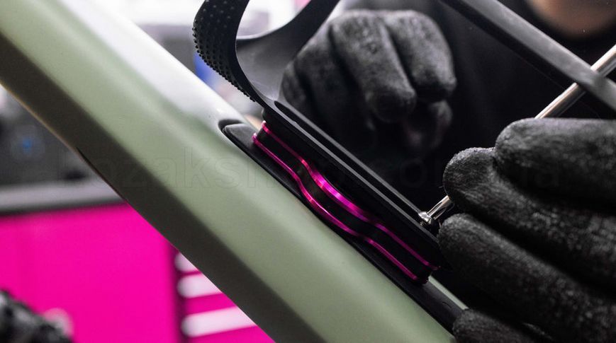 Кріплення мітки Muc-Off Secure Airtag Holder [silver]