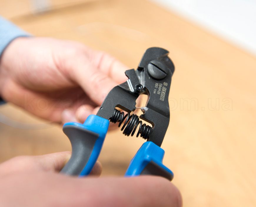 Ножиці-кусачки для сталевого дроту 180 Unior Tools Cable housing cutters
