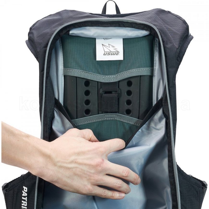Рюкзак USWE PATRIOT 15L MTB PROTECTOR PACK [Black]