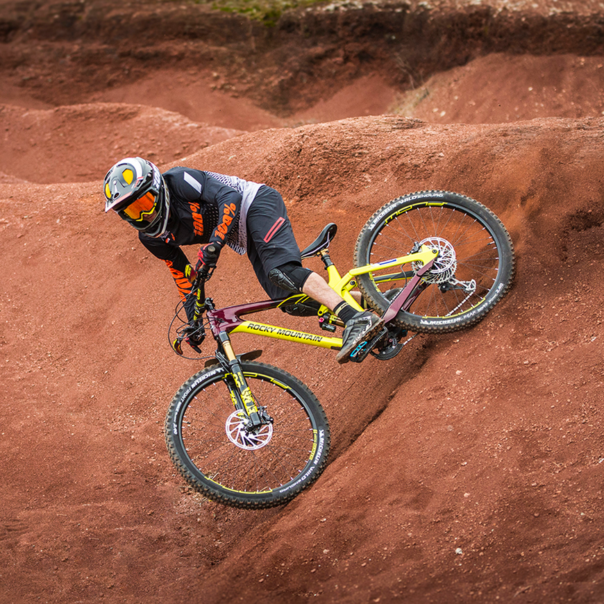 Шлем Urge Archi-Enduro RR + бело-черный S (55-56см)