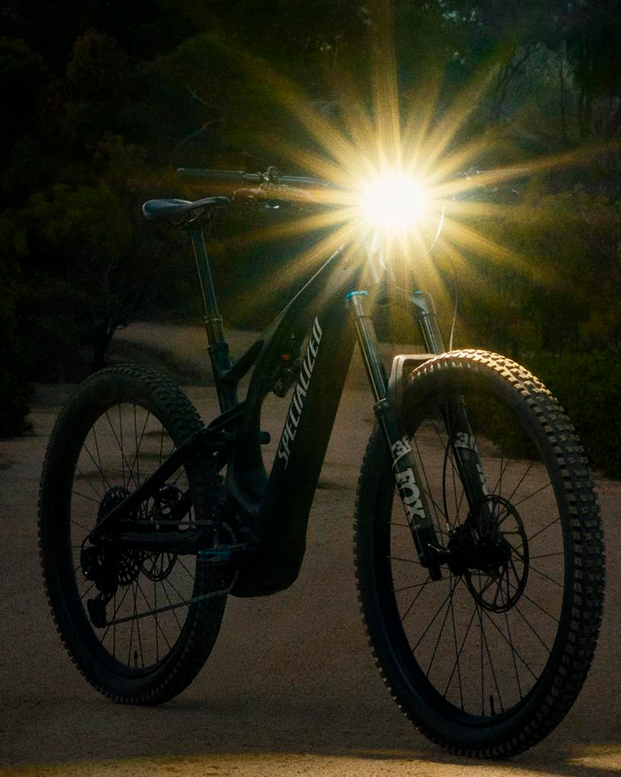 Фонарь для электровелосипеда Knog Blinder E 2300