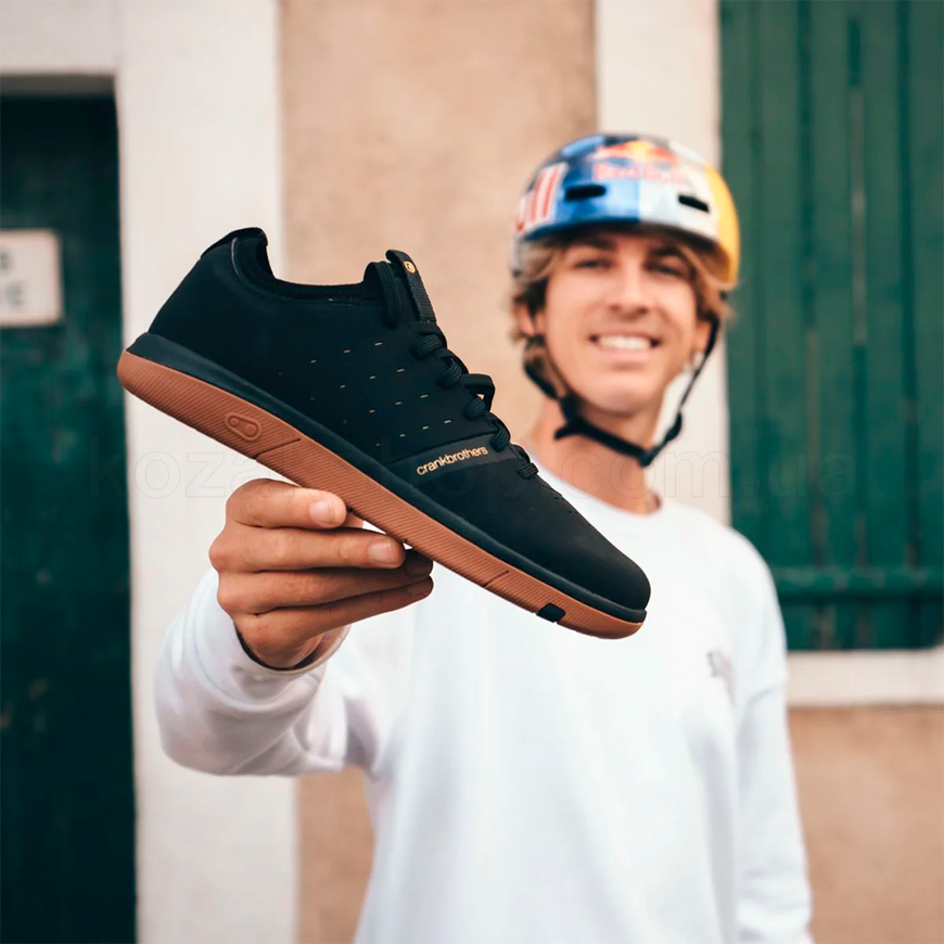Вело обувь CrankBrothers Stamp Street Fabio Flat [Black / Gold] - US 9.5