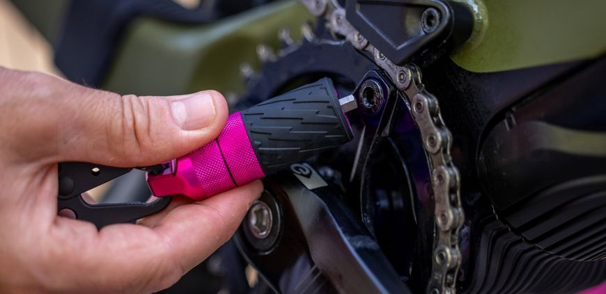 Инструмент для смазки трансмиссии Muc-Off eBike Drivetrain Tool